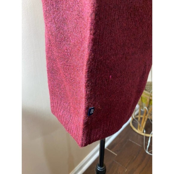 Gap Maroon Red Crewneck Sweater size Small Christmas Sweater NWT - Picture 9 of 11